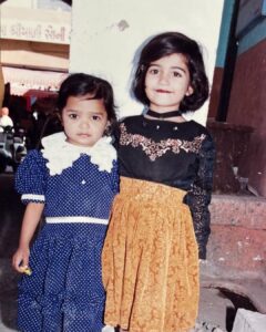 Denisha Ghumra Instagram - Thanks to god that if not real i am still blessed by as real a sister ❤️
.
@myrjdhara Happy sisters day mari behnaaa 👯‍♀️
@kataria._.shreyas_033 Shreyu babu i love you😘
.
#sistersday #sisterlove #denishaghumra #dharakataria
#shreyaskataria