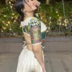 Denisha Ghumra Instagram - In my sleep and while I'm awake all my mind plays is Garba! 💃🏻 Thanks to all the Gods for i am a Gujarati and Garba is a part of me💁🏻‍♀️🥳 . Outfit - @dreamsbydenisha Jewellery - @thejewelstudiio . #denishaghumra #navratri2023 #dakla