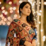 Denisha Ghumra Instagram - Tara re naam no 🌸 . Captured - Team @shutter_eye_pictures Jewellery - @thejewelstudiio . #navratri2023 #ahmedabadnavratri #denishaghumra