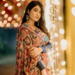 Denisha Ghumra Instagram - Tara re naam no 🌸 . Captured - Team @shutter_eye_pictures Jewellery - @thejewelstudiio . #navratri2023 #ahmedabadnavratri #denishaghumra