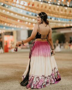 Denisha Ghumra Instagram - Day 1 at @karmgroup_ 👯‍♀️
. 
Favourite time of the year 🥰🥳
I get to witness the magic and energy of @balrajshastri and the entire team! 
You guys here is to the best coming few days ❤️
.
Captured - @shutter_eye_pictures 
Jewellery - @thejewelstudiio 
Outfit & MUAH - yours lovely 💁🏻‍♀️
.
#navratrispecial #kodi #navratri2023 #chaniyacholicollection #balrajshastrilive #navratrifestival #garbanight #ahemdabad_instagram #denishaghumra