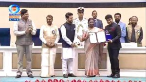 Devi Sri Prasad Instagram - Honoured & Blessed to receive the National Award for BEST MUSIC DIRECTOR for the Movie PUSHPA..
My whole hearted Gratitude to the 
Respected JURY of 
#69thnationalfilmawards 
The Government of INDIA & the Ministry for this esteemed recognition.

Extremely honoured to receive this award from the Honourable PRESIDENT Smt.Droupadi Murmu ji 🙏🏻

My Gratitude to my Director Dear @aryasukku Bhai & @mythriofficial 
My brother @alluarjunonline 
& d entire Team of #PUSHPA

SPECIAL LOVE & THANKS to my entire #DspTeam ❤️

And above all , Thank You ALL for Loving me and my Music always ❤️🙏🏻

Thank You MEDIA & PRESS for the Enormous Never Ending Support🙏🏻🎶
