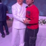 Devi Sri Prasad Instagram - HAPPPIEST MUSICAL BDAY to the LEGEND , ULAGANAYAGAN KAMAL HASSAN @ikamalhaasan SIR ❤️❤️🤗🤗🎶🎶🙏🏻🙏🏻🎂🎂 The SMILE that you give everytime we meet and the WARM HUG & LOVE that U give from the Bottom of your heart is a True Blessing to me sir !! 🎶🤗❤️🙏🏻 Wishing U the Bestest of Health , Wealth , Success & Happiness always dearest Sir ! ❤️🎶 Love You Always sir !! THANKYOU for all that You Teach Us Sir 🙏🏻🙏🏻 And ThankU for the Awesome & Memorable Party last night sir 🕺🎶🕺 #hbdkamalhaasan ❤️🎂