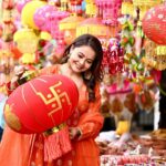 Devoleena Bhattacharjee Instagram - Lets make an effort to make their Diwali also a happier one #vocalforlocal 🥰❤️🙏🏻 Wearing - @janasyaclothing Hair & Make up - @makeup_by__shraddha Clicked by @fashion_btphotography #diwalishopping #localmarket #diya #lights #festivaloflights #festivalofthearts #devoleena #letscelebratelife #vocalforlocal Mumbai, Maharashtra