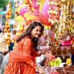 Devoleena Bhattacharjee Instagram - Lets make an effort to make their Diwali also a happier one #vocalforlocal 🥰❤️🙏🏻 Wearing - @janasyaclothing Hair & Make up - @makeup_by__shraddha Clicked by @fashion_btphotography #diwalishopping #localmarket #diya #lights #festivaloflights #festivalofthearts #devoleena #letscelebratelife #vocalforlocal Mumbai, Maharashtra
