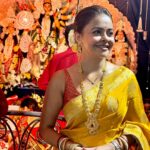 Devoleena Bhattacharjee Instagram - Dugga Dugga 🥰🧿🪷 #devoleena #duggadugga #shubhoasthami #sandhipujo #durgapuja #festivewear Mumbai, Maharashtra