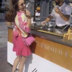 Devoleena Bhattacharjee Instagram - Always find time for the things that make you feel happy to be alive 🥰🌟🤗 #dubaitravel #devoleena #reelitfeelit #happiness #gratitude #lovelife Dubai Mall
