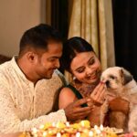 Devoleena Bhattacharjee Instagram - Happy Deepavali everyone 🪔🤗 Celebrating Diwali with mummy & papa. ❤️🤗 #instapet #schitzu #devoleena #diwali #noisefreediwali #thankyou Mumbai, Maharashtra