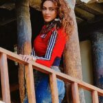 Devshi Khandur Instagram - Menu pyar cha paa ke tu sittiya Kadi magne se pyar naiyo mileya - Devshi khanduri #devshikhanduri #pyarnaiyonmileya #devshikhandurilyrics #devshikhanduripoetry #poetry #lyrics #song #shayri #nextlevel #heartbreak #sadsong #clubsong #lehpalace #ladakh #travel #beauty Leh Palace