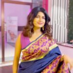 Dhamnashree Kadgaonkar Instagram - Finally the झुमका reel is here .. Huffffff … Thank u @debeautyloungee for this hairstyle .. #dhanashrikadgaonkar #reelsinstagram #zeemarthiofficial #eventready #eventdairies #loveinstagram #lovemyfollowers #zhumka #whatzhumka Ghodbandar Road Thane
