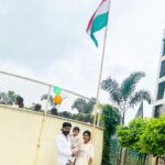 Dhamnashree Kadgaonkar Instagram - स्वातंत्र दिनाच्या शुभेच्छा .. #dhanashrikadgaonkar #kabir #independenceday #family #india #bharat #bharatdesh Ghodbandar Road Thane