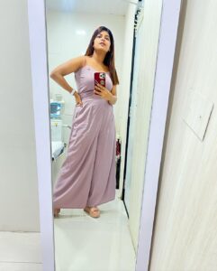 Dhamnashree Kadgaonkar Instagram - No makeup day … @dr.tanvivaidya_dermamd #dhanashrikadgaonkar #skincare #dermatologist #metime #loveurself #instagood Thane West, Thane