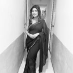 Dhamnashree Kadgaonkar Instagram – Sari moment…❤️

#dhanashrikadgaonkar #tuchalpudha #zeemarathiofficial #sarilovers #instagram #digitalworld #happyme #shilpirocks #blue Ghodbandar Road Thane
