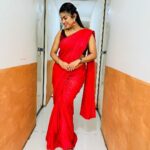 Dhamnashree Kadgaonkar Instagram - Festive attire continues… #dhanashrik #ganapati #festival #festiveattire #tuchalpudha #zeemarathiofficial #instagram #phpto Ghodbandar Road Thane