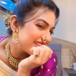 Dhamnashree Kadgaonkar Instagram - हे रील फक्त या लुक च्या प्रेमामुळे आहे ... Sari by @pandatpaithani Jewellery and blouse by @jizajewellerystudio Hair by @_sgmakeover Makeup by me 😜❤️ Malad West