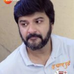 Dhamnashree Kadgaonkar Instagram – श्रेयस शिल्पीला समजावतो..

पहा ‘तू चाल पुढं’ 
7.30 PM

#TuChalPudha #ZeeMarathi #Todayspecial

आता तुमची आवडती मालिका कधीही कुठेही पाहण्यासाठी https://zee5.onelink.me/RlQq/fmDownloadZEE5App या लिंकवर क्लिक करा.