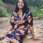 Dhivya Duraisamy Instagram - @maheswarichanakyan @naanungalfj @kiran.drk #tirunelveli #Hotstar_web_series #manimutharudam #agasthiyarfalls