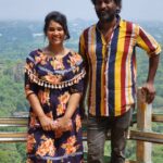 Dhivya Duraisamy Instagram - @maheswarichanakyan @naanungalfj @kiran.drk #tirunelveli #Hotstar_web_series #manimutharudam #agasthiyarfalls