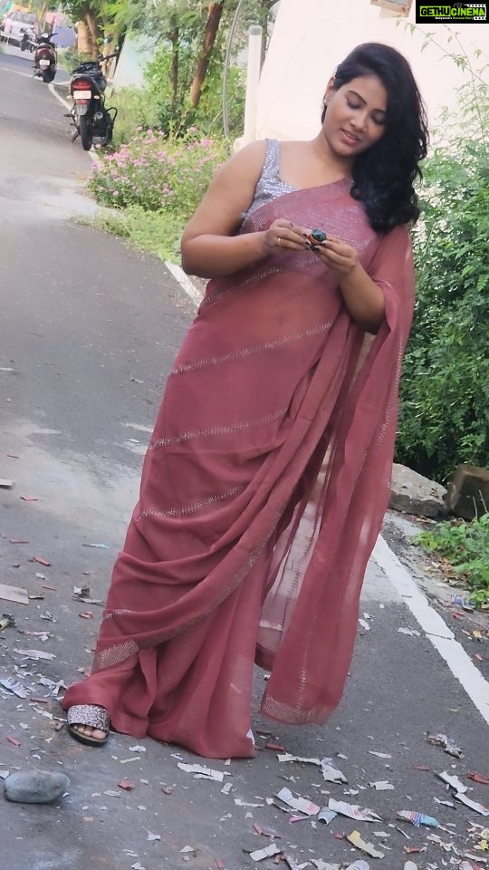Dhivya Duraisamy - 124.7K Likes - Happy diwali 🔥