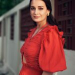 Dia Mirza Instagram - All we need is love ❤️✨🕊️ Outfit @shopverb Jewellery @studioviange Hair @lakshsingh__ Photos @dhruv_dixit_serenity Managed by @shruti8711 @exceedentertainment #VocalForLocal #MadeInIndia