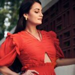 Dia Mirza Instagram - All we need is love ❤️✨🕊️ Outfit @shopverb Jewellery @studioviange Hair @lakshsingh__ Photos @dhruv_dixit_serenity Managed by @shruti8711 @exceedentertainment #VocalForLocal #MadeInIndia