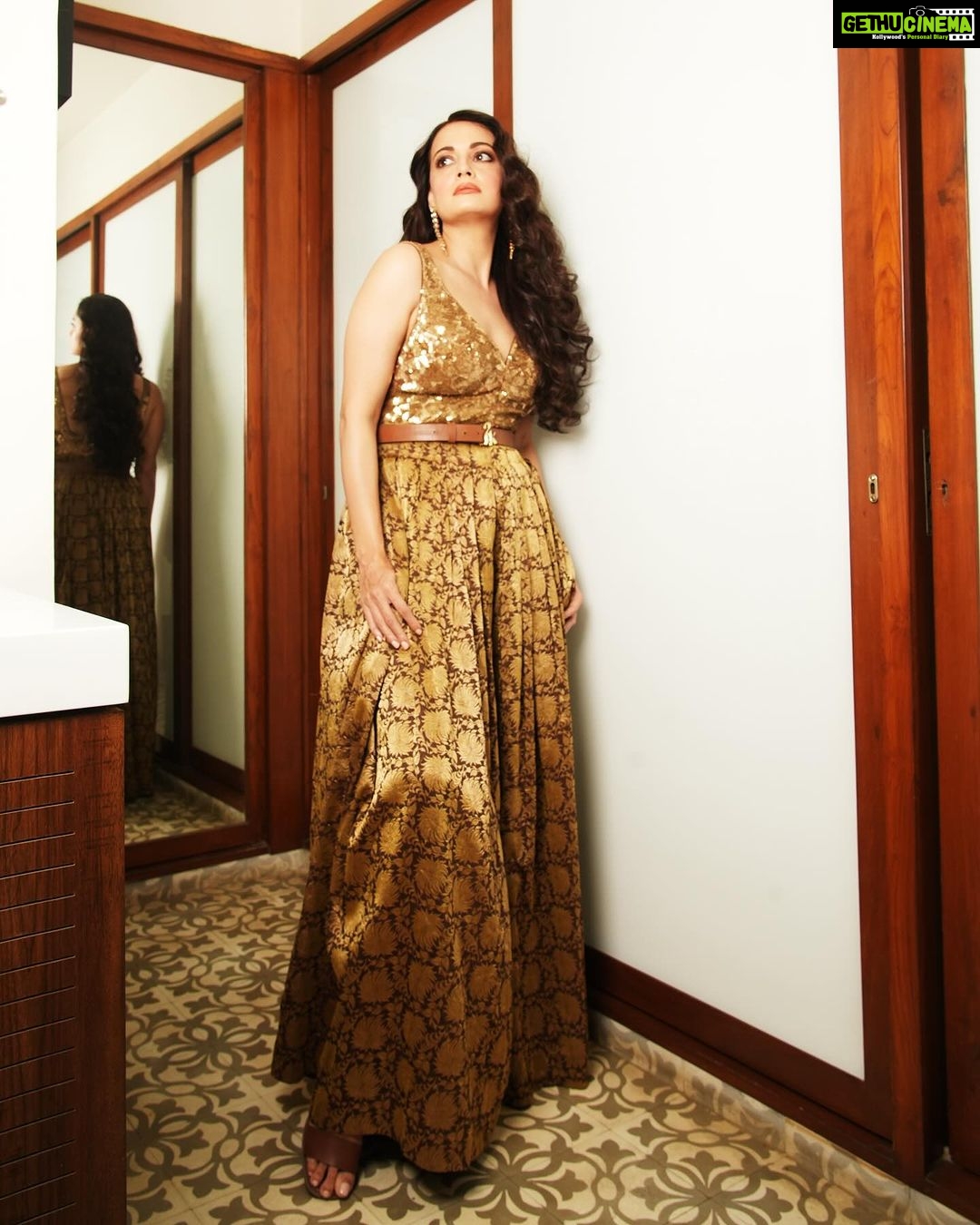 Dia Mirza Instagram - Celebrating the power of cinema to unite, to spread love and truly uplift our lives π― Thank you @mumbaifilmfestival @anupama.chopra @priyankachopra @_iiishmagish for a spectacular opening night β€οΈ We chose to wear the "Rudraksha" jumpsuit which is a fusion of tradition and modernity, drawing inspiration from the rich heritage of handwoven brocades, silk weaves and textiles from Banaras. It represents luxury by blending traditional textiles into contemporary design. The jumpsuit is in a colour palette of gold, ebony, grey, and copper, which are enhnaced through intricate embroidery techniques such as aari, dori, tikki, and zardozi by @ritukumarhq @amrishpkumar ππ» Jewellery courtesy @mahesh_notandass Make up @__seharkhan__ Hair @lakshsingh__ Photos @anups_ Managed by @exceedentertainment #JioMamiMumbaiFilmFestival2023 #VocalForLocal #HandcraftedInIndia #MadeInIndia Mumbai, Maharashtra