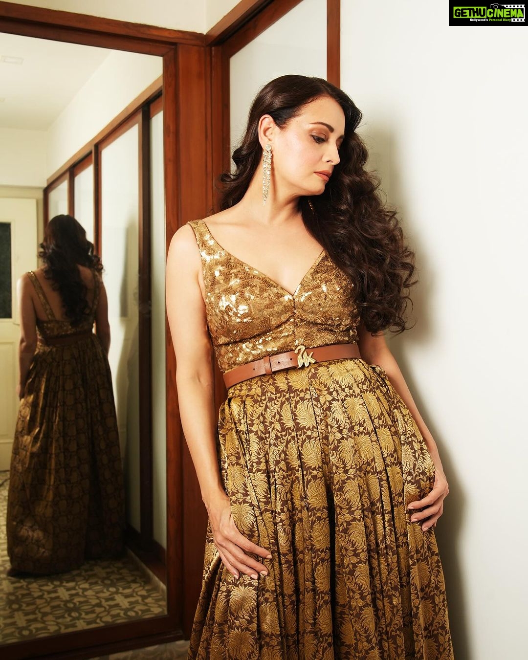 Dia Mirza Instagram - Celebrating the power of cinema to unite, to spread love and truly uplift our lives π― Thank you @mumbaifilmfestival @anupama.chopra @priyankachopra @_iiishmagish for a spectacular opening night β€οΈ We chose to wear the "Rudraksha" jumpsuit which is a fusion of tradition and modernity, drawing inspiration from the rich heritage of handwoven brocades, silk weaves and textiles from Banaras. It represents luxury by blending traditional textiles into contemporary design. The jumpsuit is in a colour palette of gold, ebony, grey, and copper, which are enhnaced through intricate embroidery techniques such as aari, dori, tikki, and zardozi by @ritukumarhq @amrishpkumar ππ» Jewellery courtesy @mahesh_notandass Make up @__seharkhan__ Hair @lakshsingh__ Photos @anups_ Managed by @exceedentertainment #JioMamiMumbaiFilmFestival2023 #VocalForLocal #HandcraftedInIndia #MadeInIndia Mumbai, Maharashtra