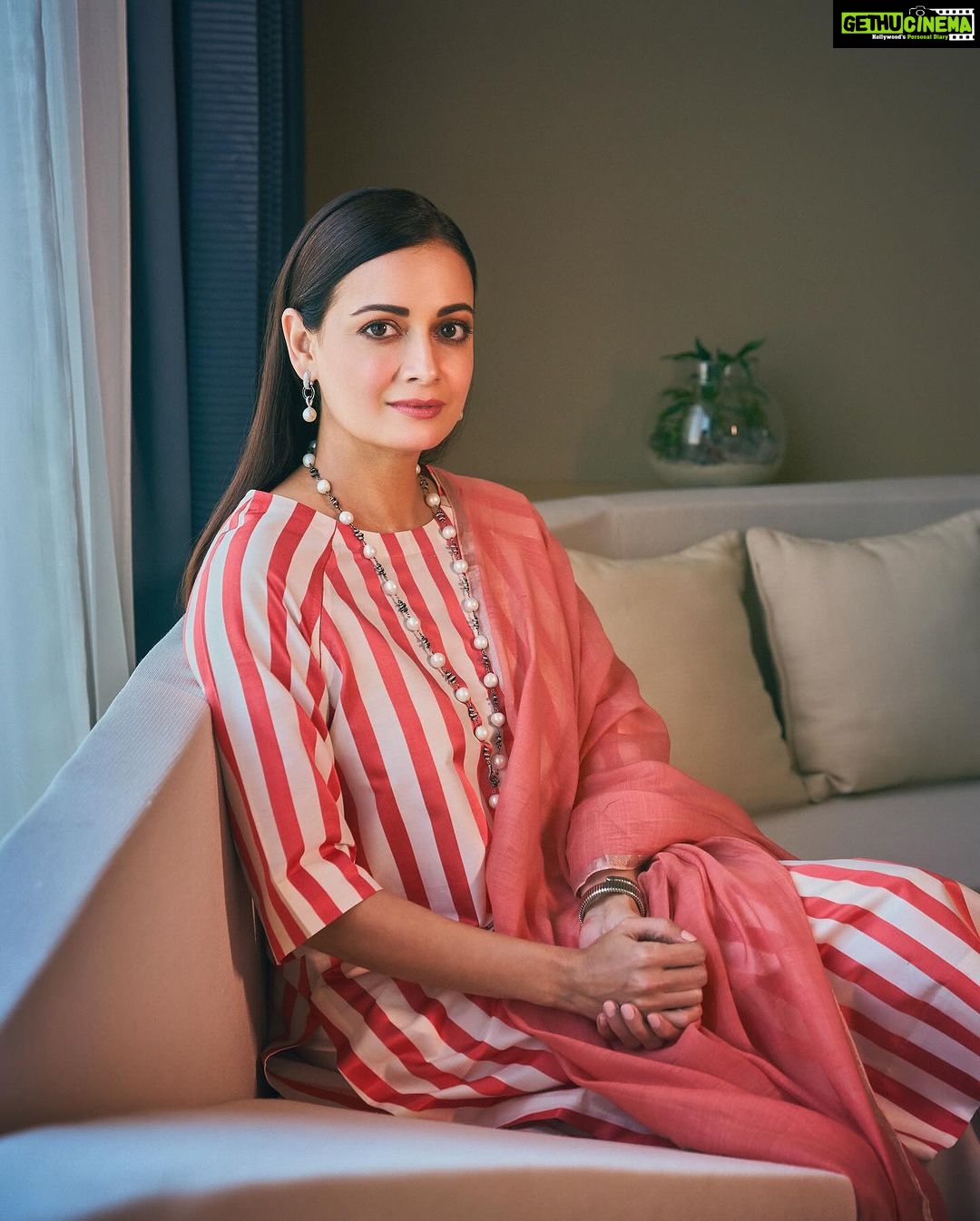 Dia Mirza Instagram - May the good within always triumph over evil πβ¨ποΈ ππ» #HappyDussehra #ShubhoBijoyaDashimi Outfit Courtesy @anavila_m Jewellery Courtesy @vandalsworld_unofficial Footwear Courtesy @aprajitatoorofficial Styled by @theiatekchandaney Make up @kiran_chhetri92 Hair @karanrai001 Team @diva_rose21 Photos by @ankitchatterjee.official #VocalForLocal #MadeInIndia #HandcraftedInIndia