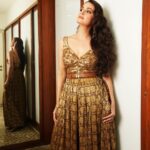 Dia Mirza Instagram - Celebrating the power of cinema to unite, to spread love and truly uplift our lives 🐯 Thank you @mumbaifilmfestival @anupama.chopra @priyankachopra @_iiishmagish for a spectacular opening night ❤️ We chose to wear the "Rudraksha" jumpsuit which is a fusion of tradition and modernity, drawing inspiration from the rich heritage of handwoven brocades, silk weaves and textiles from Banaras. It represents luxury by blending traditional textiles into contemporary design. The jumpsuit is in a colour palette of gold, ebony, grey, and copper, which are enhnaced through intricate embroidery techniques such as aari, dori, tikki, and zardozi by @ritukumarhq @amrishpkumar 🙏🏻 Jewellery courtesy @mahesh_notandass Make up @__seharkhan__ Hair @lakshsingh__ Photos @anups_ Managed by @exceedentertainment #JioMamiMumbaiFilmFestival2023 #VocalForLocal #HandcraftedInIndia #MadeInIndia Mumbai, Maharashtra