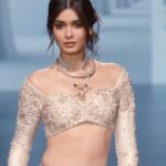 Diana Penty Instagram - Felt straight out of a vintage fairy tale in this gorgeous @paulmiandharsh creation. At @lakmefashionwk in collaboration with @fdciofficial @oneinfinite_ Art direction & Styled by @singh.dhruv Hair & makeup: @shraddhamishra8 Jewellery: @aurus.jewels Video: @59thparallel