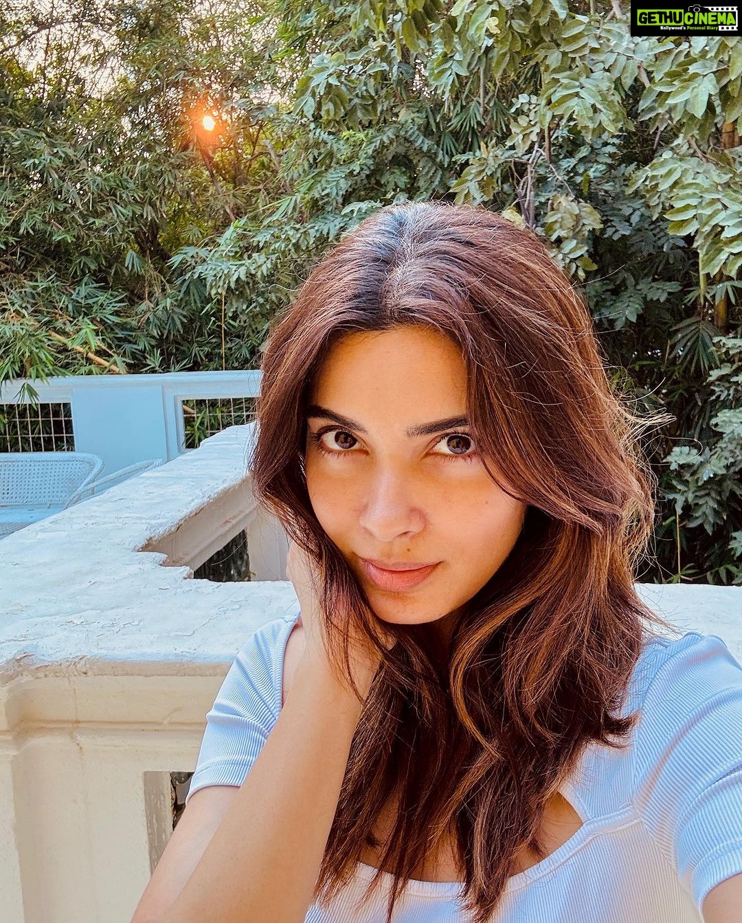 Diana Penty Instagram - November-ing 🍀