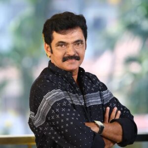 Dileep Instagram - ഒരുപാട് സിനിമകളിൽ ഒന്നിച്ച് അഭിനയിക്കുകയും, ഒരു സഹോദരനെ പ്പോലെ സ്നേഹബന്ധങ്ങൾ ഉണ്ടായിരുന്നു ഹനീഫിക്കയുമായിട്ട്, അപ്രതീക്ഷിതമാണ് ഈ വിയോഗം, പ്രിയപ്പെട്ട ഹനീഫ് ഇക്കക്ക് വിട 🌹