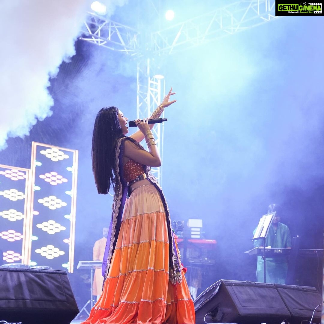 Dimple Biscuitwala Instagram - DAY 9 💫✨#navratri2023 . Wearing @jenii_12 @dclossetcloud Styled by @style_by_mita Clicks by @_hb.photography__ Jewellery by @the_beta_girl Makeup and hair @saramakeupofficial