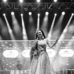 Dimple Biscuitwala Instagram - DAY 8 🌸💫 . Wearing @ishitapatel_couture Styled by @style_by_mita Captured by @_hb.photography__ Makeup and hair by @heenas_makeup_studiosalon Jewellery by @the_beta_girl Event by @mysticalworldgroup