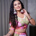 Dimple Biscuitwala Instagram - DAY 8🌸 #navratri2023 . Wearing @ishitapatel_couture Jewellery by @the_beta_girl Makeup and hair by @heenas_makeup_studiosalon Captured by @_hb.photography__ Styled by @style_by_mita