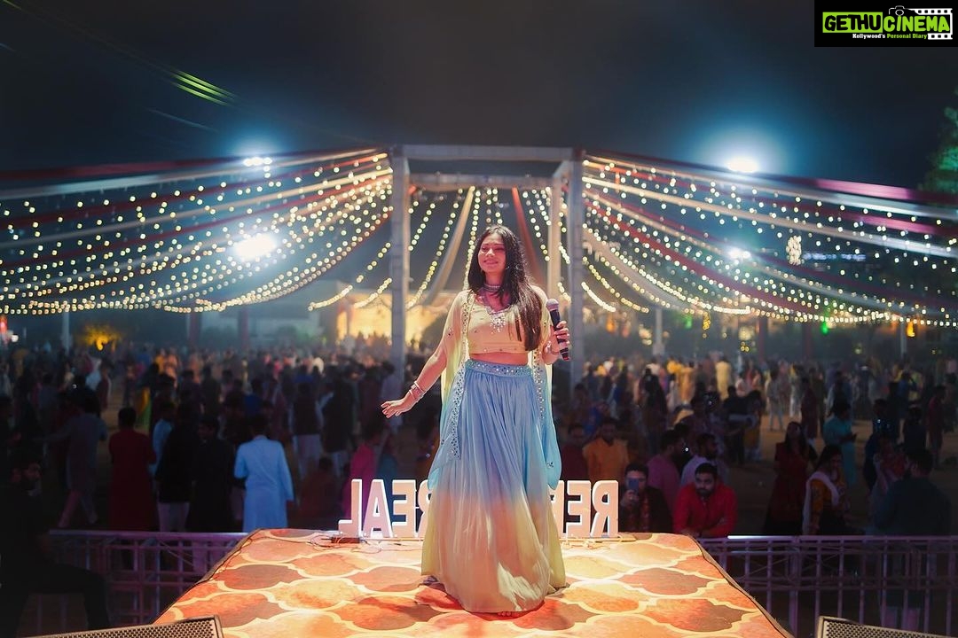 Dimple Biscuitwala Instagram - DAY 5 ❤️🔥❤️🔥 @navami_rassleela @reel_to_real_events_india . Wearing @riyasharedalal.label Captured by @_hb.photography__ Styled by @style_by_mita Jewellery by @the_beta_girl Hair @headshotsalons Makeup by @saramakeupofficial
