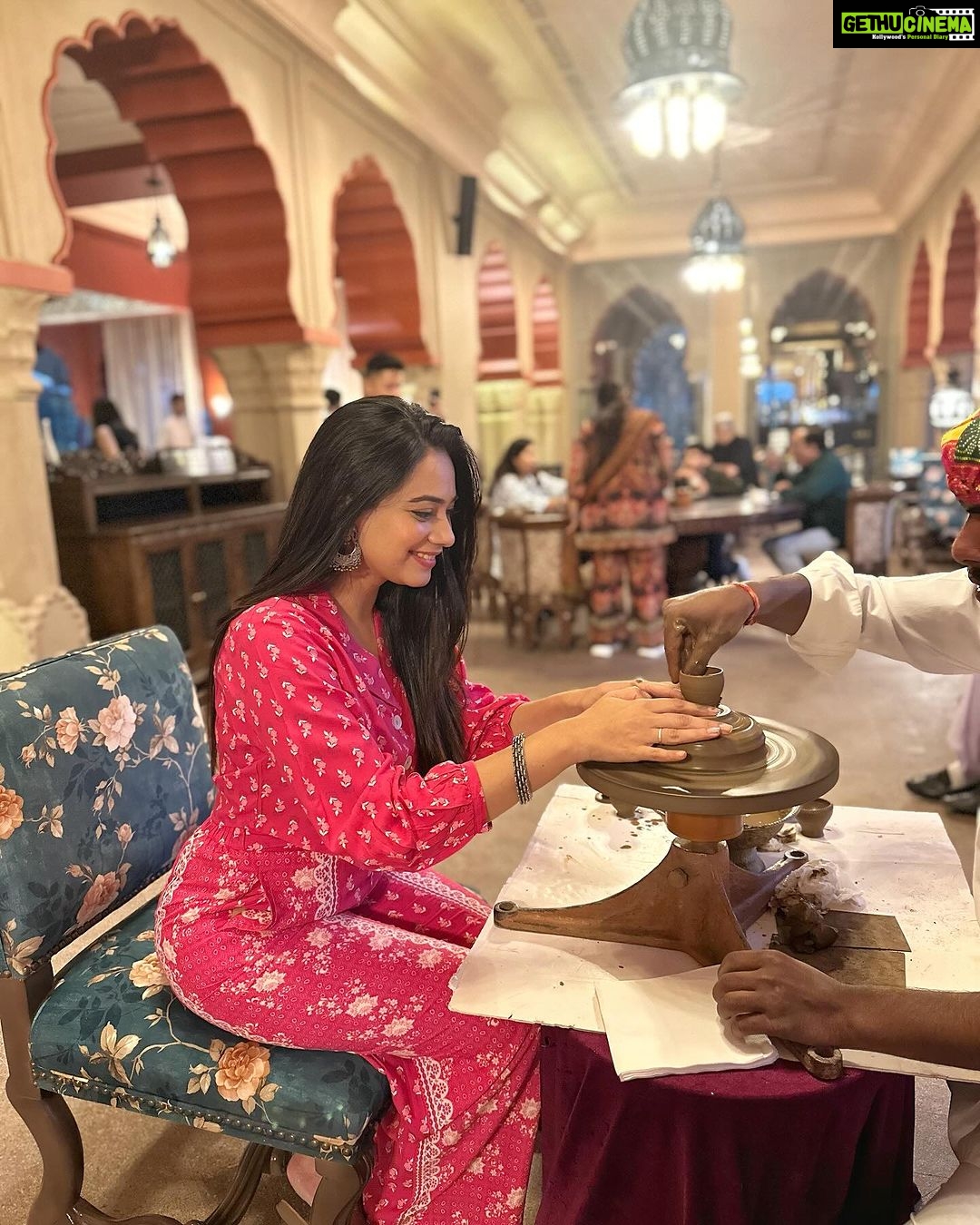 Dimple Biscuitwala Instagram - Hello PinkCity🌸 . #getaway #holidayvibes #dimplebiscuitwala #jaipur Fairmont, Jaipur