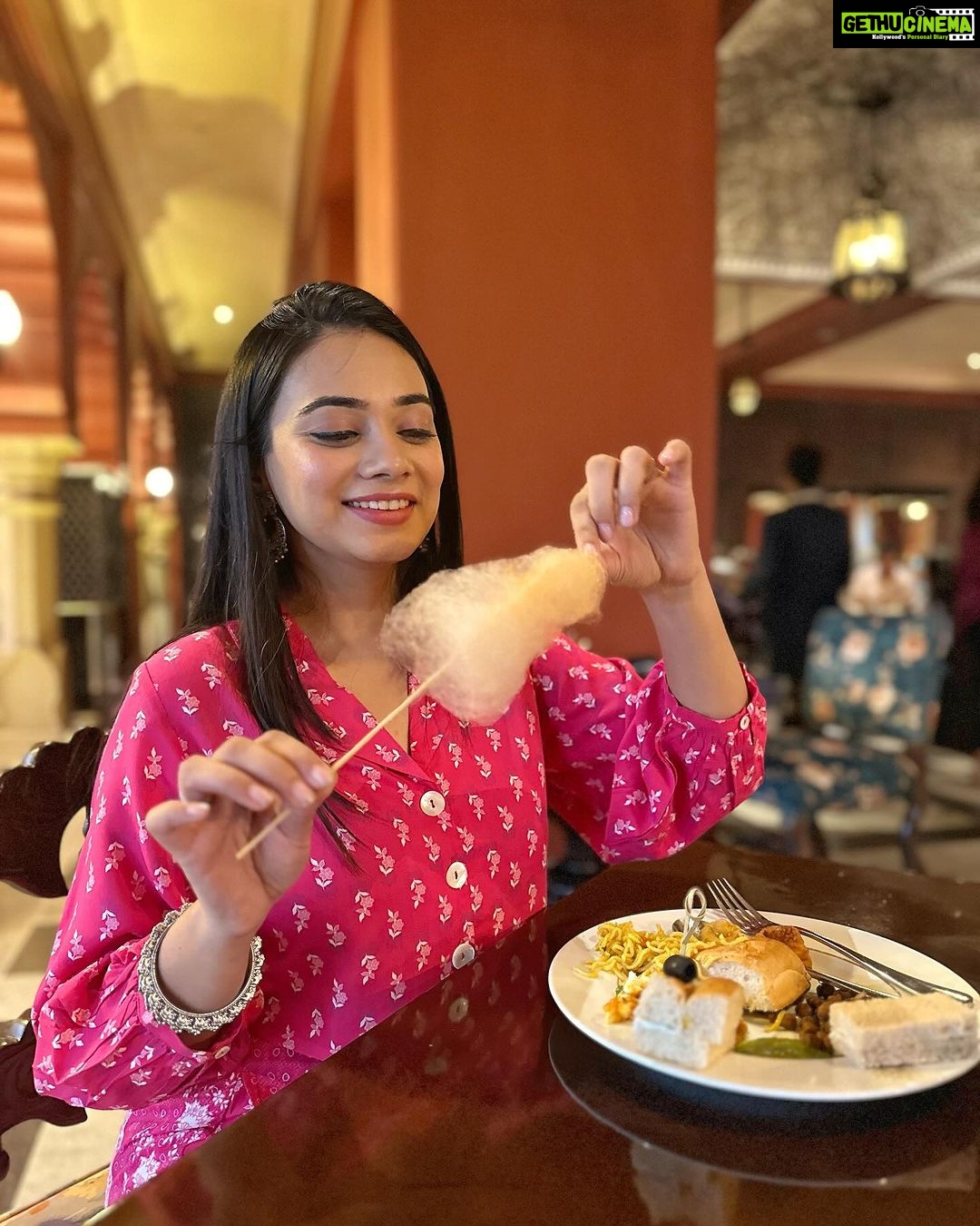 Dimple Biscuitwala Instagram - Hello PinkCity🌸 . #getaway #holidayvibes #dimplebiscuitwala #jaipur Fairmont, Jaipur