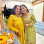 Dimple Biscuitwala Instagram - સાલ મુબારક🙏🏻🪔✨