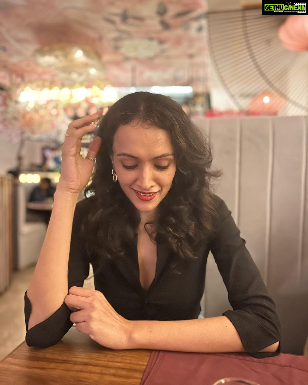 Dipannita Sharma Instagram - Birthday moments … some surprises are precious ♥️ impromptu wins ! #scorpiogirl #2ndnovember