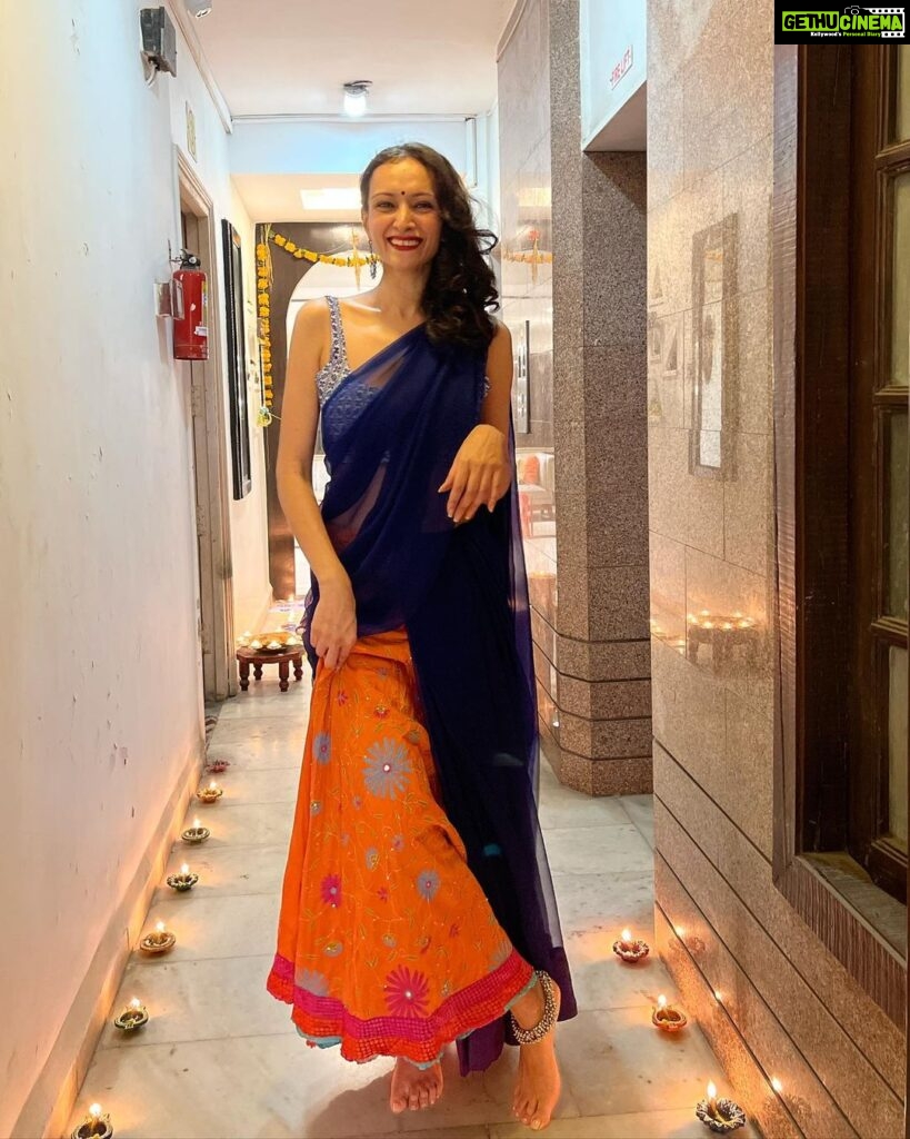 Dipannita Sharma Instagram - Happy diwaliiiiiii ! ✨🪔🫶🏼 Mix n match & payal the highlight for me this season :)) Love , peace , sparkles , shine & all things nice to all … 📸 : @dilsheratwal #diwalivibes