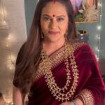 Dipika Chikhlia Instagram - हमारा धारावाहिक धरती पुत्र नंदनी जो की नजारा चैनल पर हर सोम से शुक्रवार रात साढ़े आठ बजे आता हैं अब नजारा चैनल टाटा स्काई के चैनल नंबर 185 और डिस टीवी पर चैनल नंबर 146 पर भी उपलब्ध है तो जुड़े रहिए हमसे ...और देखते रहिए धरती पुत्र नंदनी सिर्फ नजारा टीवी पर #photooftheday #instagram #picoftheday #fashion #beautiful #instadaily #mumbai #style #photo #happy #explore #reelitfeelit #reelofinstagram #reels #fashionreel #moodyreel #mumbaiinstagram #instagramreel #instareel#dipikachikhliatopiwala #Trendingreels #viral #Viralvideo #dipikachikhlia #dctmovies #dhartiputranandani