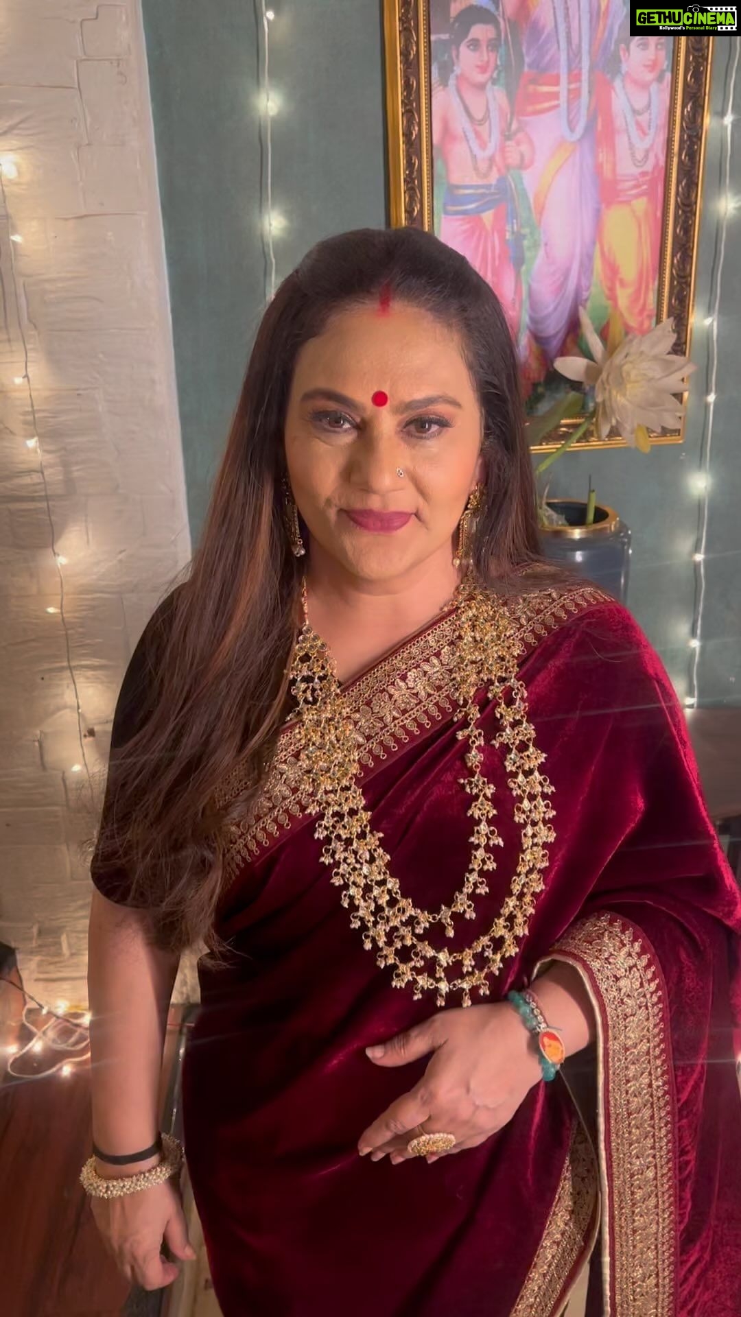 Dipika Chikhlia Instagram - हमारा धारावाहिक धरती पुत्र नंदनी जो की नजारा चैनल पर हर सोम से शुक्रवार रात साढ़े आठ बजे आता हैं अब नजारा चैनल टाटा स्काई के चैनल नंबर 185 और डिस टीवी पर चैनल नंबर 146 पर भी उपलब्ध है तो जुड़े रहिए हमसे ...और देखते रहिए धरती पुत्र नंदनी सिर्फ नजारा टीवी पर #photooftheday #instagram #picoftheday #fashion #beautiful #instadaily #mumbai #style #photo #happy #explore #reelitfeelit #reelofinstagram #reels #fashionreel #moodyreel #mumbaiinstagram #instagramreel #instareel#dipikachikhliatopiwala #Trendingreels #viral #Viralvideo #dipikachikhlia #dctmovies #dhartiputranandani