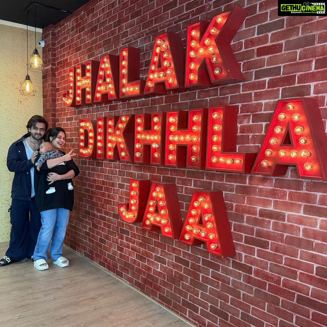 Dipika Kakar Instagram - Jhalak Dikhla Jaa !!!! Ek naya safar and I’m sure ki har baar ki tarah iss baar bhi aap mujhe bahut proud feel karwaaoge because hardwork aur dedication me aap koi kami nahi chodte aur iss baar to aapko ek bahut amazing saathi mili hai iss hardwork me @anu_iyengar ❤️ & i know she will make sure ki aapki ye journey bahut bahut dhamakedaar ho !!! So humdono ke iss sapne ko khulke jeeyo aur pura karo❤️… All the best @shoaib2087 Go my hero!!! sky is the limit for u !!!