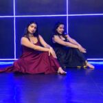 Disha Pandey Instagram – New and fresh collab with my new friend @dishapandey_official ❤️

You are truly amazing never thought I’m meeting you for the first time. 🫣❤️😊

Thank you @boogiemove_  for shooting this video for us 
Studio- @theflexdancestudio 

#diltohbacchahaiji #sittingchoreography #collaboration #kathakdance #fusion #kathaklove #reelinstagram #reelitfeelit #borntoshine #bornoninstagram #viralreels