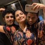 Divya Prabha Instagram – With two monkeys 🙉 

@hridhuharoon @see____.____saw 

#awial Mumbai Dahisar