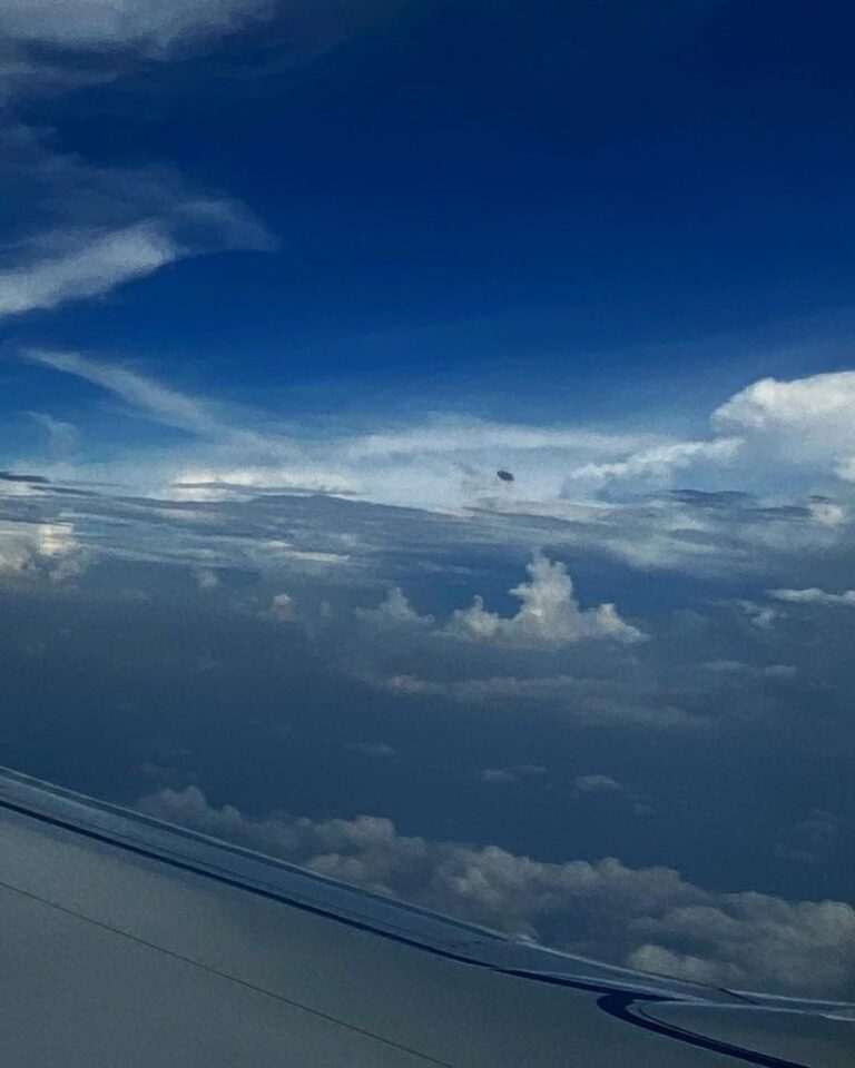 Divya Prabha Instagram - WTF!!!!!!!!!!! Today during my flight from mumbai to kochi , just an hour before landing in kochi while I was taking a picture of the sky ,suddenly I saw something through my phone cam , a strange object flying 🛸 in between the clouds and it disappeared after a few seconds…. I just can’t figure out what it was … Is it UFO !!!!!!!!!🥹🥹🥹🥹🥹🥹 #youdontbeleiveuntillyousee #itsnotajokeitsreal #canibeleivemyowneyes #bizzare Fly In The Sky