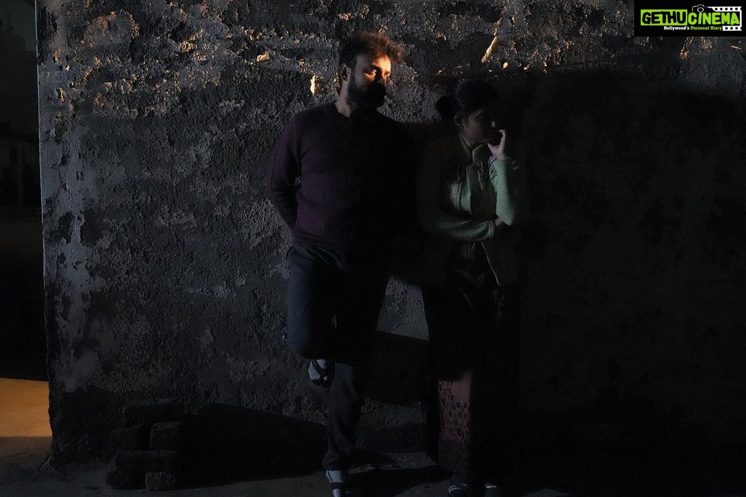 Divya Prabha Instagram - Sharing some random pictures from our movie Ariyippu (declaration) ! @netflix_in @kunchacks @maheshnarayan_official @sanujohnvarughese @shebinbacker #streamingonnetflix #maheshnarayananfilm Faridabad,india