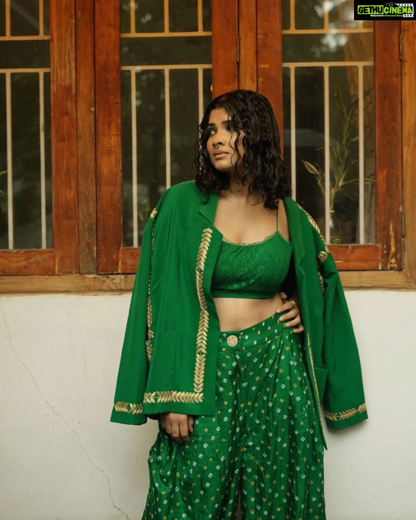 Divya Prabha Instagram - संस्कारी . @divya_prabha__ looks stunning in our green jacket set. The jacket is highlighted with embroidery with a beautiful lace crop top and bandhini trousers . Photographed :@jaisonmadany Videography: @abishek_ps Styled by: @sandra_resmi MUA: @anusha__anoop Wearing:@saltstudio . #greenbandhani #green #greenjacket #greenbandhiniset #handembroidery #jackets ethnic #lacecrop #croptop #elegantattire #aesthetic #elegance #divyaprabha #saltstudio #bestboutiqueinkochi