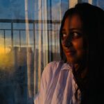 Divya Prabha Instagram - My darling people 🌈 Muse @deepthi_karat DP @divya_prabha__ BTS @rajeshmadhavan #sunsetswithfriends Kakanad